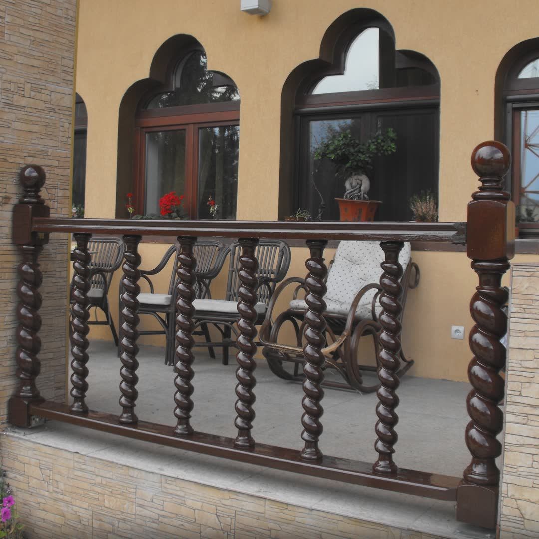 Colonial Baluster CB