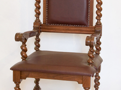 Solid Wood Classic Chair