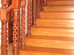 Spiral Newel with Carved Head SNCH